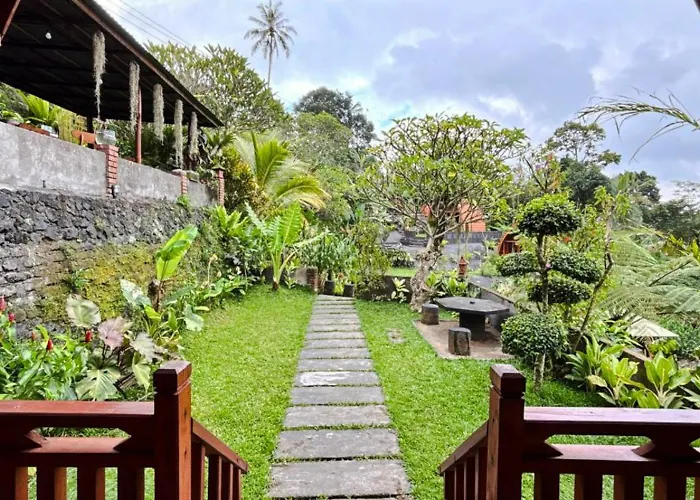 Проживание в семье Bali Eco Living Penebel